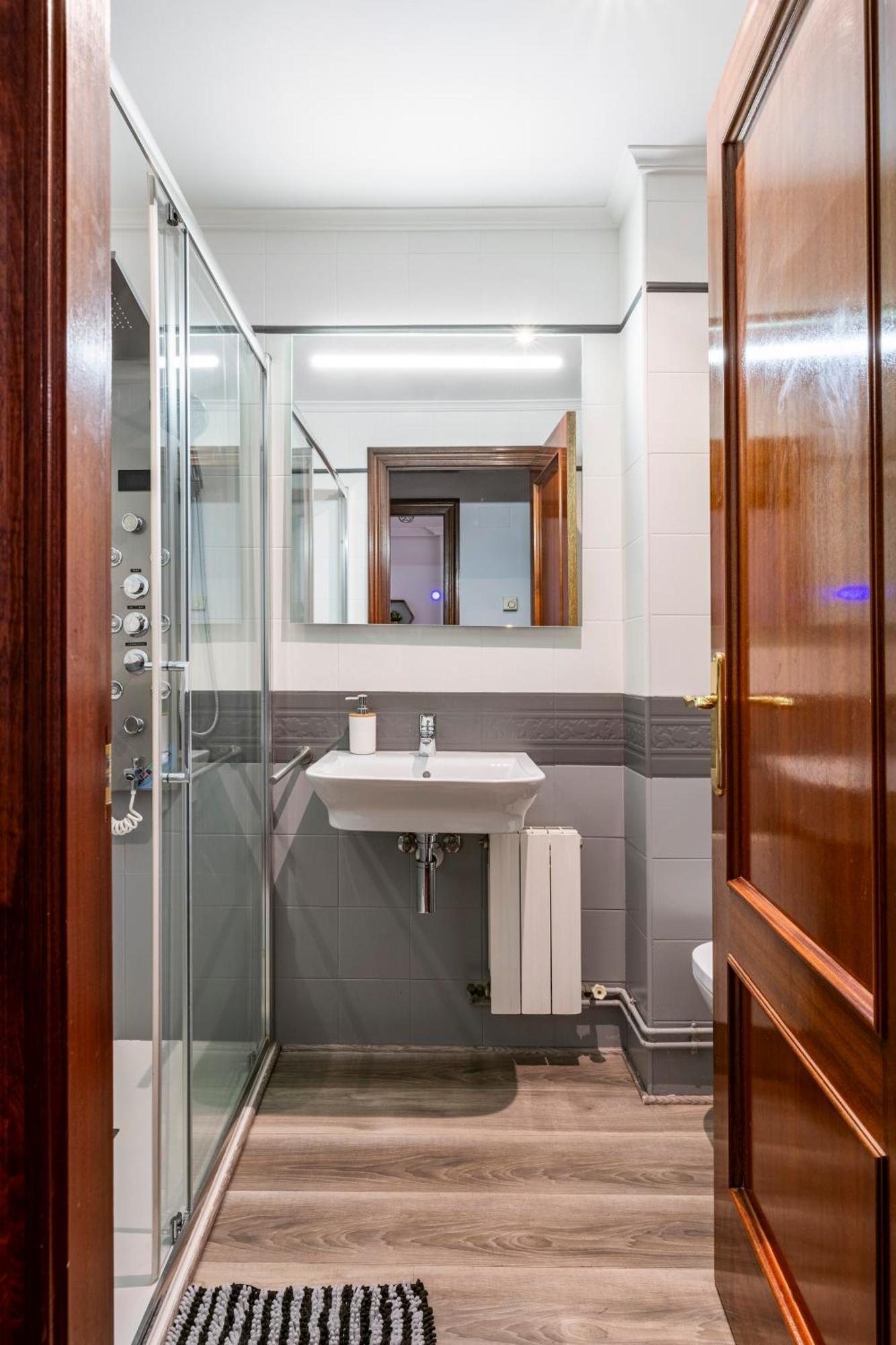 Exclusivo "Gran Bilbao" Suite Deluxe Parking Opcional Santurtzi Bagian luar foto